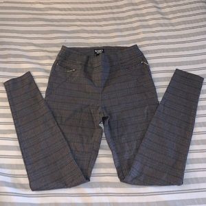 SOHO Skinny Pant Size Small
